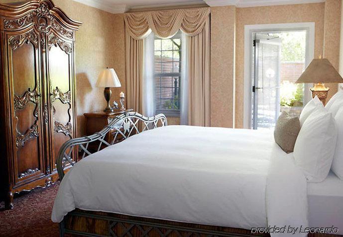The Del Monte Lodge Renaissance Rochester Hotel & Spa Kültér fotó